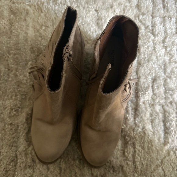 MOSSIMO SUEDE LEATHER FRINGE TAUPE LOW HEEL ANKLE BOOTS CREAM GREY BROWN Sz 7.5 - Picture 8 of 9